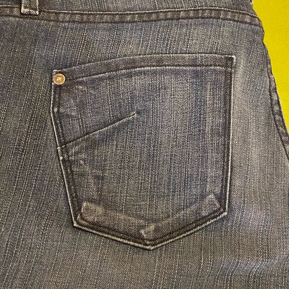 James Jeans Boot Cut Jeans - Picture 6 of 9